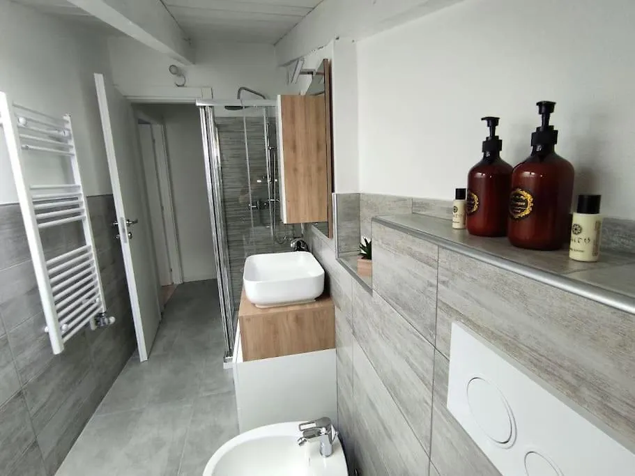 Appartamento Free Parking Tiny House Wifi Netflix 15 Minuti Dal Duomo Milano Italia